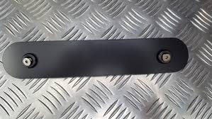Unsure whether to use a single skin or a bunded tank? Rocket 3 Oil Tank Badge Triumph Custom Parts