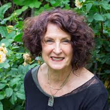 Sandra Shuman's Instagram, Twitter & Facebook