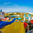Mit 7 Pools Und Ein Wasserrutschen Schloss Spielt Das Serenity Makadi Beach In Der Konigsklasse Der Wasserrrutschen Mit Urlaub Reisen Urlaubsorte