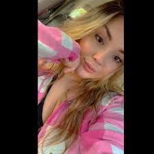 April Weese's Instagram, Twitter & Facebook