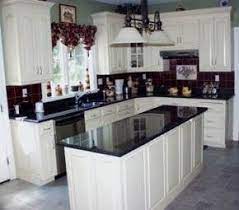 47 Ideas Kitchen Backsplash Black Granite Fixer Upper For 2019 White Cabinets Black Countertops Black Granite Countertops Backsplash For White Cabinets