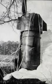 تحيي اليابان سنويا ذكرى إلقاء أول قنبلة ذرية في العالم على مدينة هيروشيما، فى الـ 6 من أغسطس من كل عام، القنبلة النووية أطلق عليها اسم أمس كانت الذكرى الـ 70 للهجوم النووى على هيروشيما وناجازاكى باليابان، الحدث الذى غير الكثير من ملامح العالم فى 6 أغسطس 1945. Ù…Ø§Ø±Ùƒ 39 Ù‚Ù†Ø¨Ù„Ø© Ù†ÙˆÙˆÙŠØ© ÙˆÙŠÙƒÙŠØ¨ÙŠØ¯ÙŠØ§