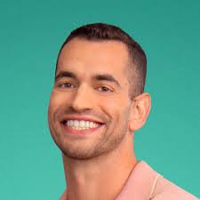 Jesse Solomon's Instagram, Twitter & Facebook