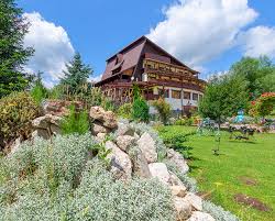 Plecări începând cu luna aprilie. Bran Belvedere International 4 Cazare Bran Moeciu Team Building