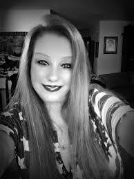 Diane Traxler's Instagram, Twitter & Facebook