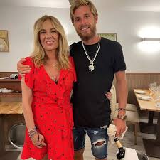 The small one luna mari she was born with a natural birth on july 12, 2021 at 00:47, with a weight of 2.9 kg. Belen Rodriguez Famosa Colaboradora De Salvame Y Amiga De Rocio Carrasco