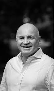 Alan Waxman's Instagram, Twitter & Facebook