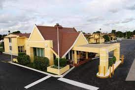 Check reviews and discounted rates for aaa/aarp members, seniors, groups & military. Hollywood Gateway Inn Fort Lauderdale Fl Ab 48 Agoda Com