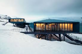 The Coolest Architecture On Earth Is In Antarctica The New York Times