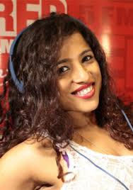 Aksar 2 Review {2.5/5}: The movie begins well, but quickly crumbles to a  point of no return