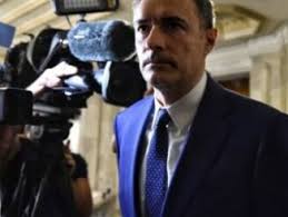 Conspiraţia flacăra violet", în Washington Post, New York Times şi Forbes