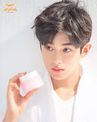 12회 6월 3일 전주 단독주택 괴담, 파란 얼굴, 얼룩진 원피스 보나(우주소녀) 13회 6월 10일 Pin Oleh èŠ¯ å¾ Di é‡'æ°'å¥Ž Orang