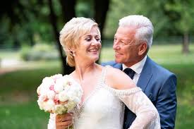 Auf den zahlreichen routen in ganz bayern gibt es immer wieder neues zu entdecken. Gelsenkirchener Kripobeamter Heiratet In Sat 1 Reality Show Waz De