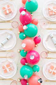 The latest tweets from texasballoongirls (@tx_balloongirls). 20 Diy Christmas Decorations Whimsical Christmas Christmas Tablescapes Christmas Balloons