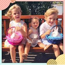 Op zijn neus prijkt een keurige bril en zijn haren zijn altijd netjes gekamd. Prinses Madeleine Deelt Paaskiekje Vorsten