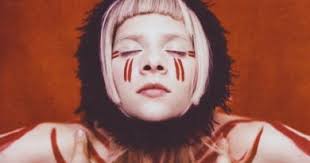 TBTMusical: 35 anos de "Madonna" álbum homônimo e de estreia da cantora