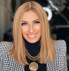 Laurentiu reghecampf already conquered arab journalists when presented at the first conference in riyadh, the jacket having a special accessory. Anamaria Prodan DÄƒ Din CasÄƒ De Unde Are Reghecampf Bani Pentru FiÈ›ele SoÈ›iei Evenimentul Zilei