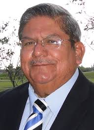 Roberto Avitia's Instagram, Twitter & Facebook