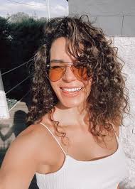 İstanbul doğumlu olan ebru şahin kimdir ve kaç yaşındadır? Ebru Sahin Height Weight Age Boyfriend Biography Family Facts