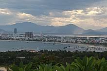 Feb 03, 2021 · da nang is a city which is situated in the country of vietnam.da nang is located near the han river, and this location near the south china sea makes it a key port city. Ä'a Náºµng Wikipedia