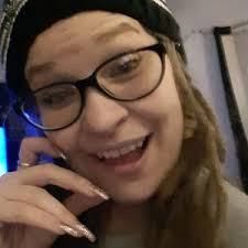 MJ Byrd (@cannabis.beauty)