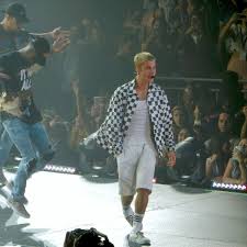 Justin bieber slowly despacito lyric english ft luis fonsi daddy yankee. Despacito Lyrics Translated To English Are Very Rude And Quite Creepy Irish Mirror Online