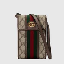Voir plus d'idées sur le thème fond d'écran gucci, fond d'écran téléphone, fond d'ecran dessin. Men S Designer Luxury Strapped Wallets Men S Chain Wallets Gucci Us