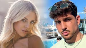 Sandra Férriz y Darío Sellés se besan en una discoteca