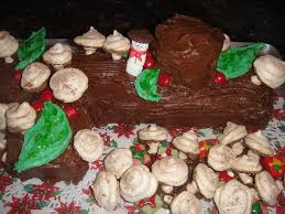 Buche De Noel Christmas Cake Log Meringue Mushrooms Holiday Favorite Recipes Jelly Roll Cake Log Cake