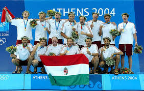 2004 In Athens Athen The Hungarian Waterpolo Team With Coach Denes Kemeny They Won 3 Olympic Gold In A Row In 2000 2004 2008 The 8th O Steinmetz Athen