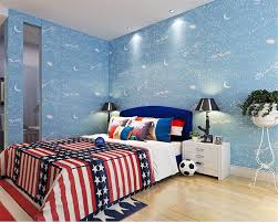 Lalu kalau dengan adanya istilah konsep minimalis yang juga sering ngetop waktu ini. Mempercantik Kamar Kos Dengan Wallpaper Dinding