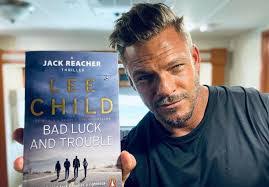 Kathy Pitt's Instagram, Twitter & Facebook