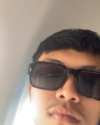 Parang ewan lang eh no?