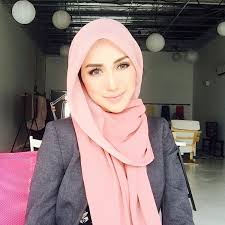 Tudung bawal sememangnya menjadi pilihan kerana mampu memberikan hasil terbaik. Pin Su Hijab Fashion