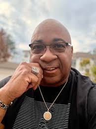 Wishing happy holidays to classmates