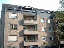 Finde 52 angebote für wohnung zur vermietung in brackwede zu bestpreisen, die günstigsten immobilien zu miete ab € 215. 4 Zimmer Wohnung Zu Vermieten Windelsbleicher Strasse 102 33647 Bielefeld Brackwede Mapio Net