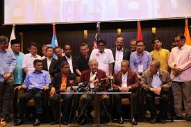 Sehubungan itu, muhyiddin dijangka mengumumkan senarai kabinet pada pukul 5 petang ini di pejabatnya. Kelewatan Umum Senarai Penuh Kabinet Kerajaan Gusarkan Rakyat Pelabur Asing