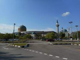 For faster navigation, this iframe is preloading the wikiwand page for masjid jamek sultan abdul samad. File Sultan Abdul Samad Mosque Jpg Wikipedia