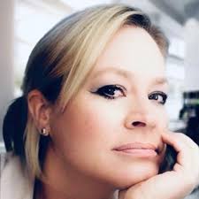 stuntwomenunited #professionalstuntwoman #setonfire #fireburn  #womenwhodostunts #fierceandfearless #behindthestunts #stuntlife #bts  #stuntdouble #boldmoves