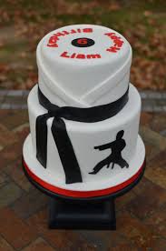 Pin By Melinda Fredrickson On Cakes I Love Karate Birthday Karate Cake Ninja Birthday Cake