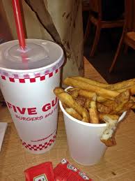 Jugendzimmer Deko Moderne Badezimmer Mit Dusche Und Badewanne Badezimmer Hochschrank Flach Hot Dog Recipes Five Guy Burgers Five Guys