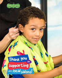 FREE tinsel trims for your little ones tomorrow thanks to our awesome  sponsors, @hmbbarbers !🤩 Parents