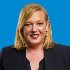 Loretta Good's Instagram, Twitter & Facebook