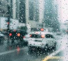 Autoridades recomiendan restringir el consumo de agua en los domicilios por turbiedad en los ríos. Preparen Paraguas Y Botas Vuelve La Lluvia A Santiago