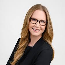 Karen Kuchar's Instagram, Twitter & Facebook