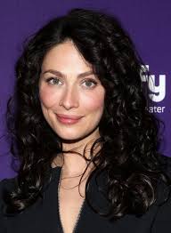 ... lip augmentation in the past. Some people said that her face is naturally blessed. But for some other said that it was too good as blessed for her age ... - Joanne-Kelly-Lip-Augmentation