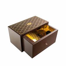 Each bar contains 1 kilo (32.15 oz) of pure (.9999 fine gold) 24 karat gold. Exquisite Wooden Gold Foil Silk Screen Luxury Jewelry Storage Boxes Buy Wooden Box Gift Solid Wood Jewelry Storage Box High Grade Exquisite Wooden Gold Foil Stamping Inside And Silk Screen Outside Luxury Boxes Product