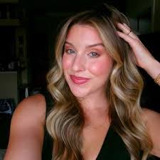 Grace Sargent (@gracie_sarg)