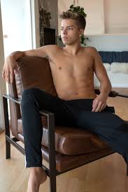 Evan Knoxx | Gay Porn Star Database at WAYBIG