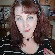 Candi Childers's Instagram, Twitter & Facebook